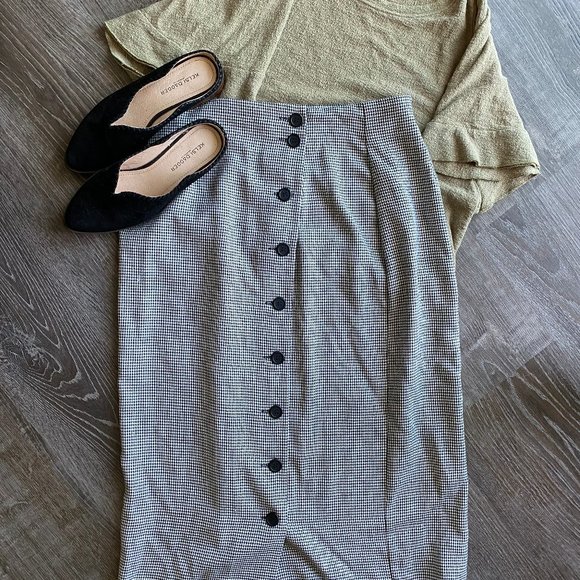 Vintage Midi Skirt in Houndstooth Print - Picture 3 of 6